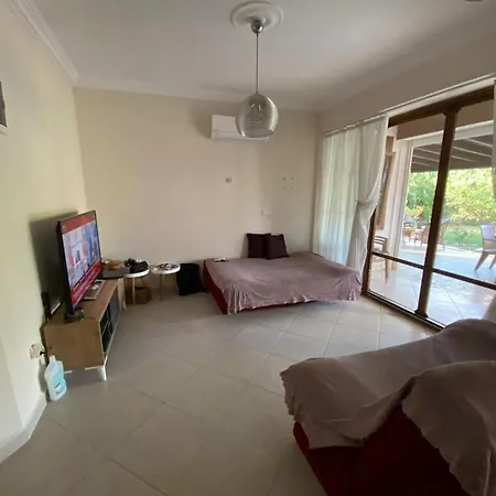 Vılla Ernıs - Raykent Tatıl Sıtesı - Kıralik *